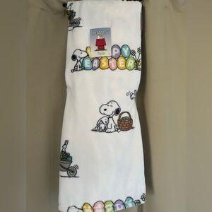 NWT PEANUTS SNOOPY EASTER BLANKET 🪺🐣